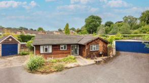 Plot for sale in Tunbridge Wells photo